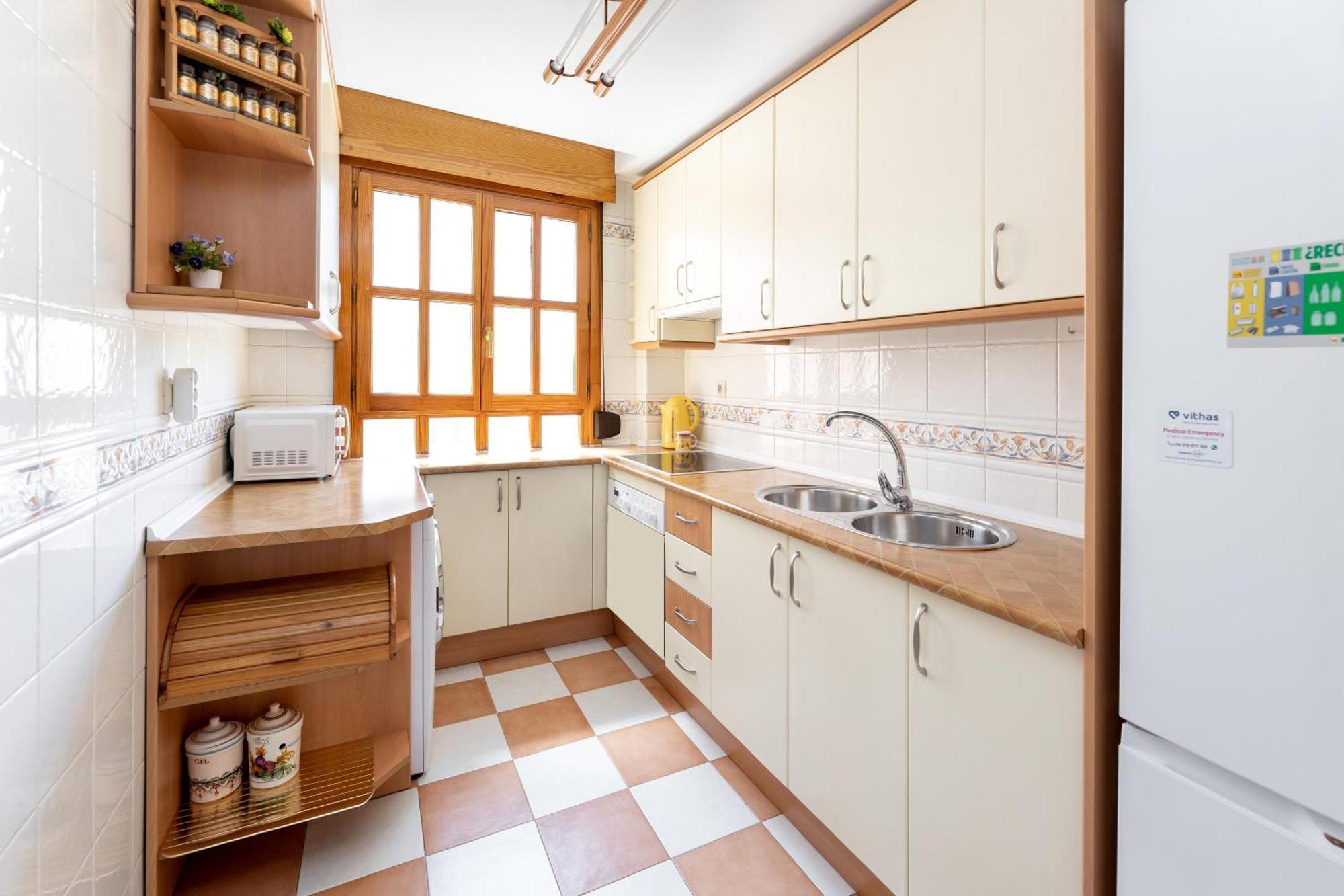 גרנדה Apartamento Adultos Centro N V 1 Free Parking מראה חיצוני תמונה